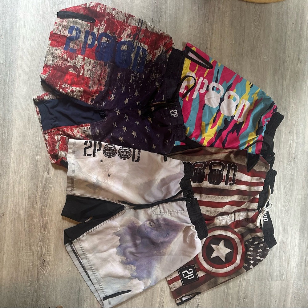 2Pood Shorts Bundle of 4
